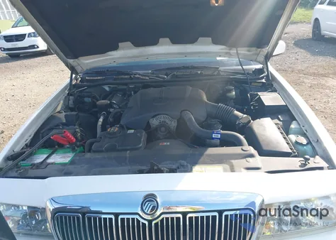 2001 Mercury Grand Marquis Ls z USA, uszkodzony, nr VIN 2MEFM75W01X626802